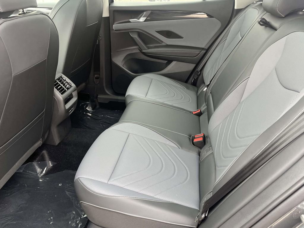New 2026 Volkswagen Tiguan SE AWD/4WD image 8