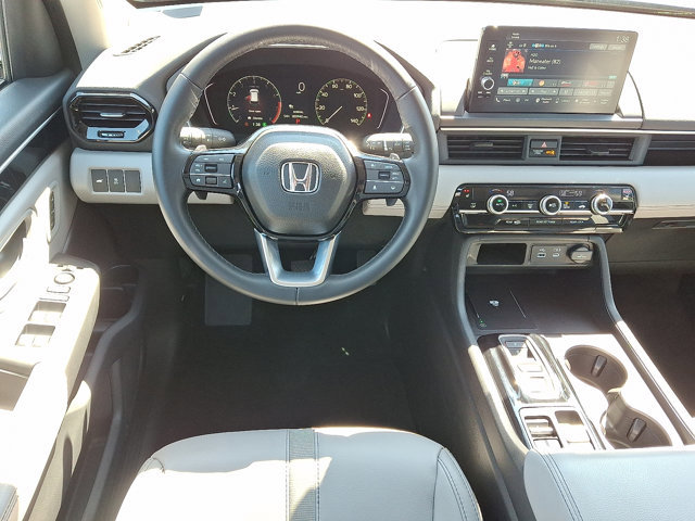 Certified 2025 Honda Pilot EX-L image 13