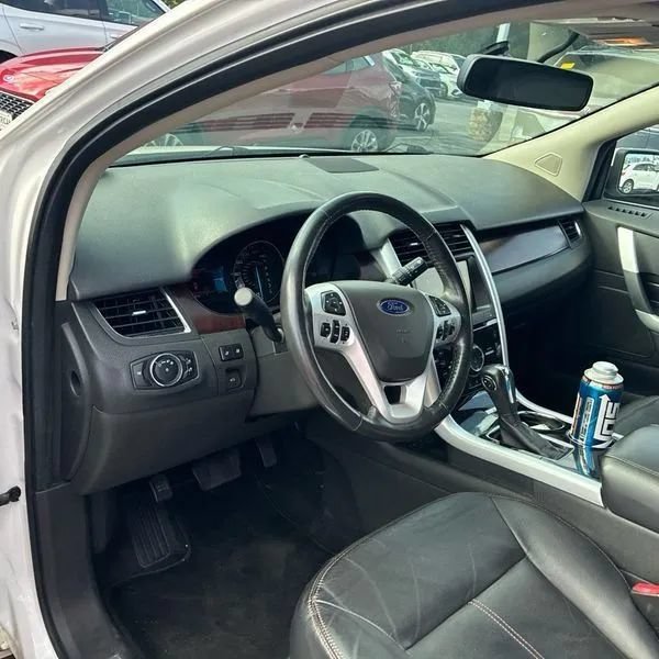 Used 2013 Ford Edge Limited AWD/4WD image 25