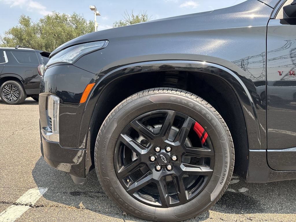 Certified 2023 Chevrolet Traverse Premier w/ Redline Edition AWD/4WD image 38