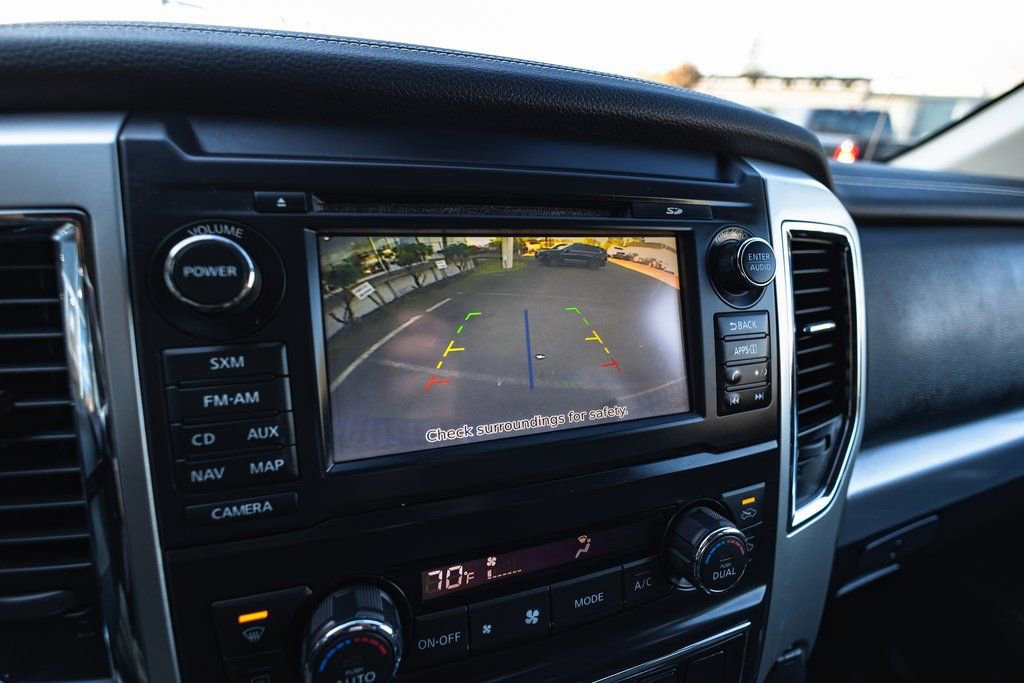 Used 2018 Nissan Titan PRO-4X image 18