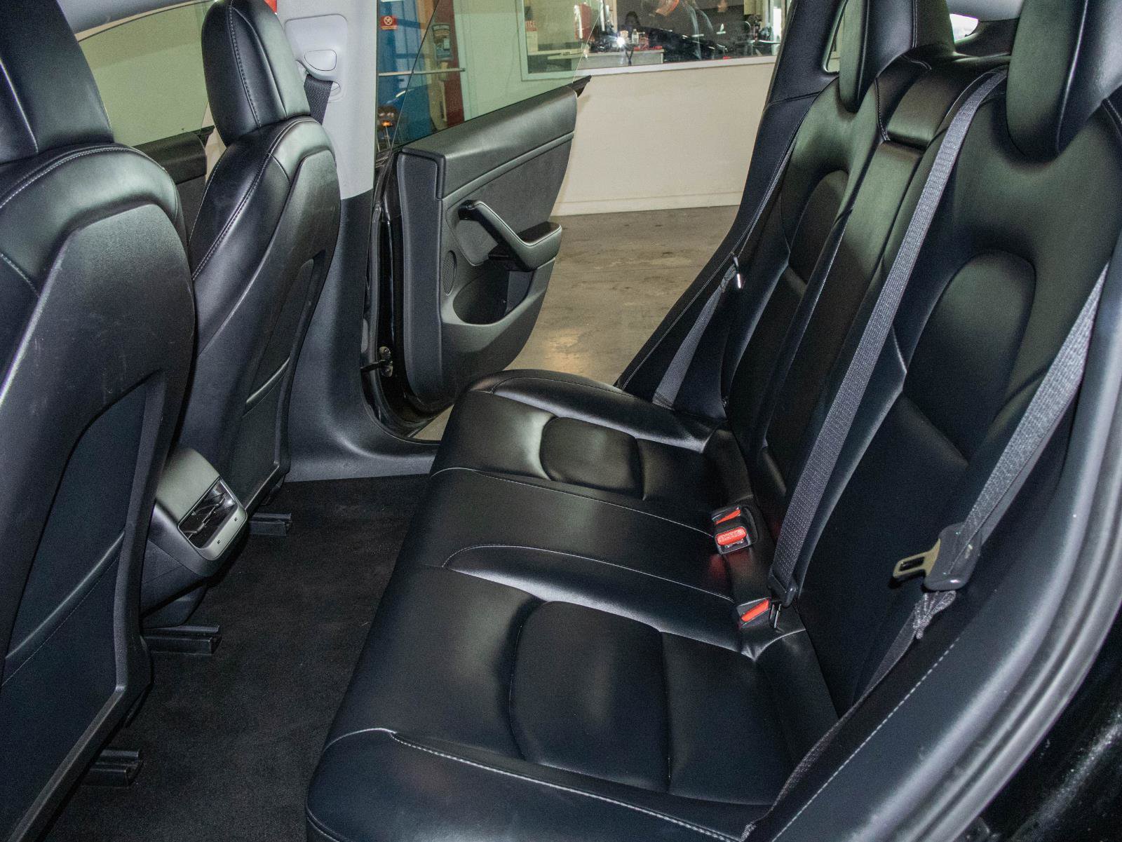 Used 2022 Tesla Model 3 RWD image 15