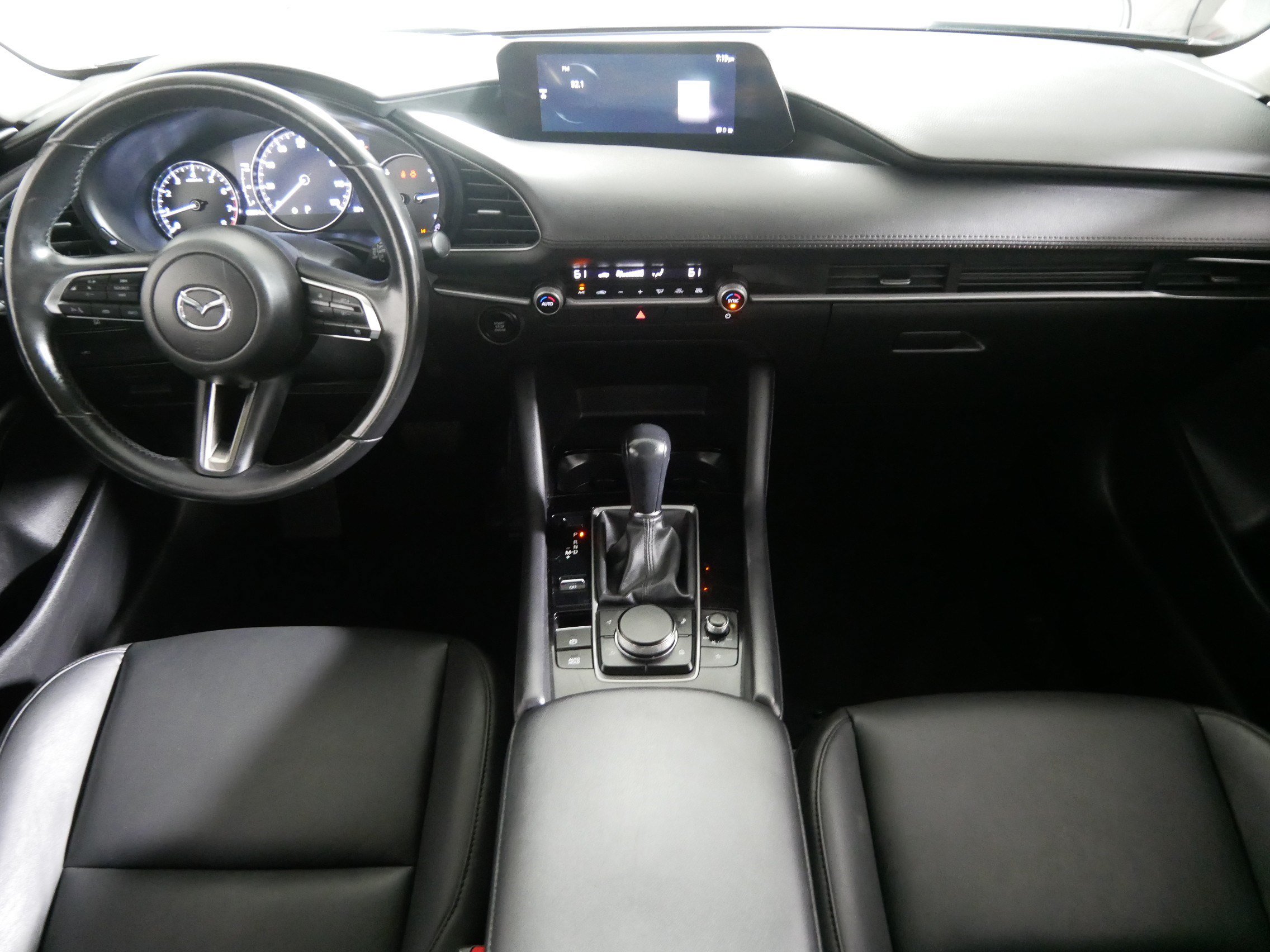Used 2024 MAZDA MAZDA3 s FWD image 10