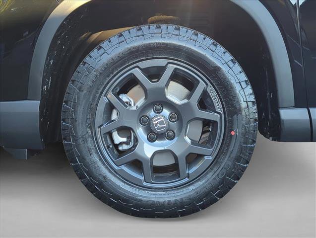 New 2025 Honda Pilot TrailSport image 9