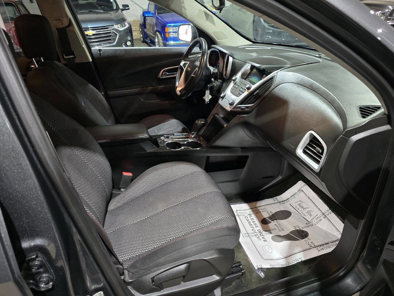 Used 2017 Chevrolet Equinox LT w/ Convenience Package AWD/4WD image 33