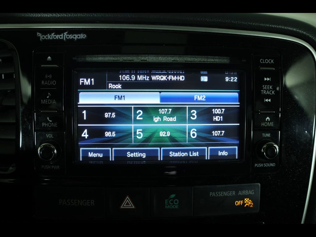 Used 2016 Mitsubishi Outlander SEL AWD/4WD image 18