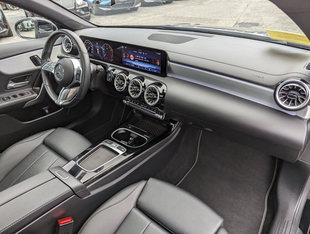 Used 2025 Mercedes-Benz CLA 250 4MATIC image 25