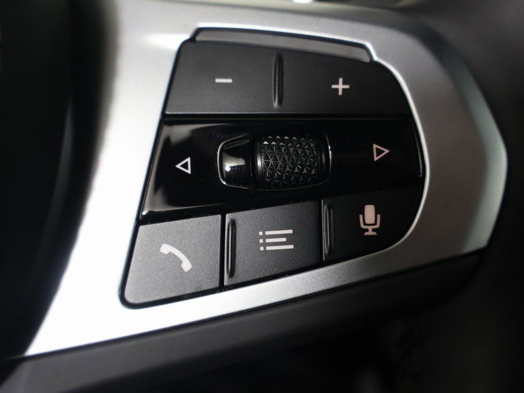 Used 2026 BMW X7 xDrive40i w/ M Sport Package image 35