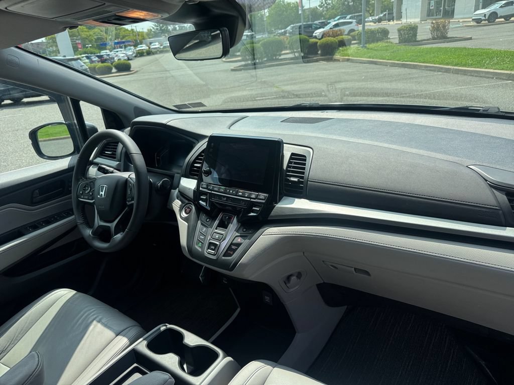 Used 2024 Honda Odyssey EX-L image 16
