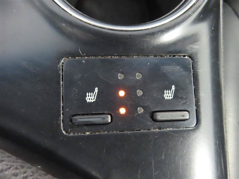 Used 2020 Toyota Camry XLE FWD image 27