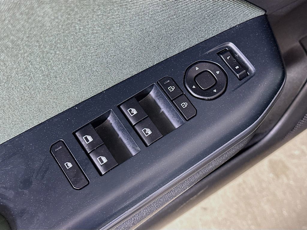 Used 2025 Kia K4 EX image 19