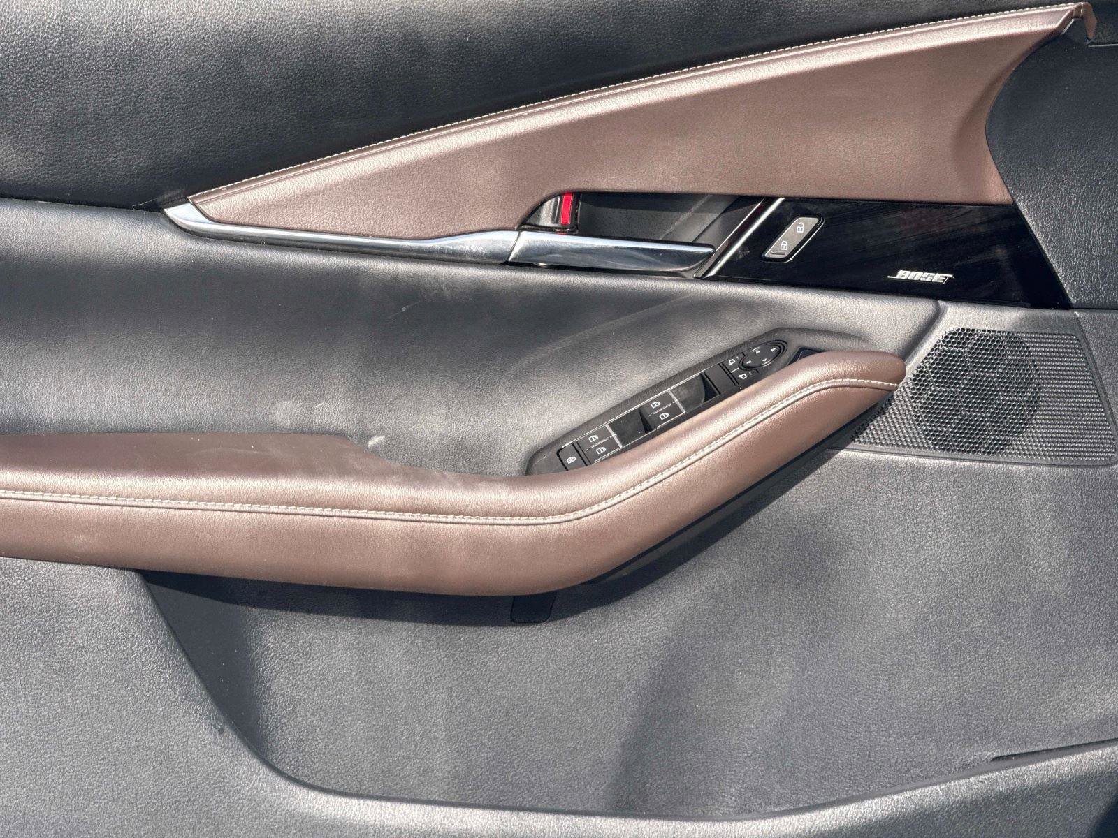 Used 2020 MAZDA CX-30 FWD w/ Premium Package image 16