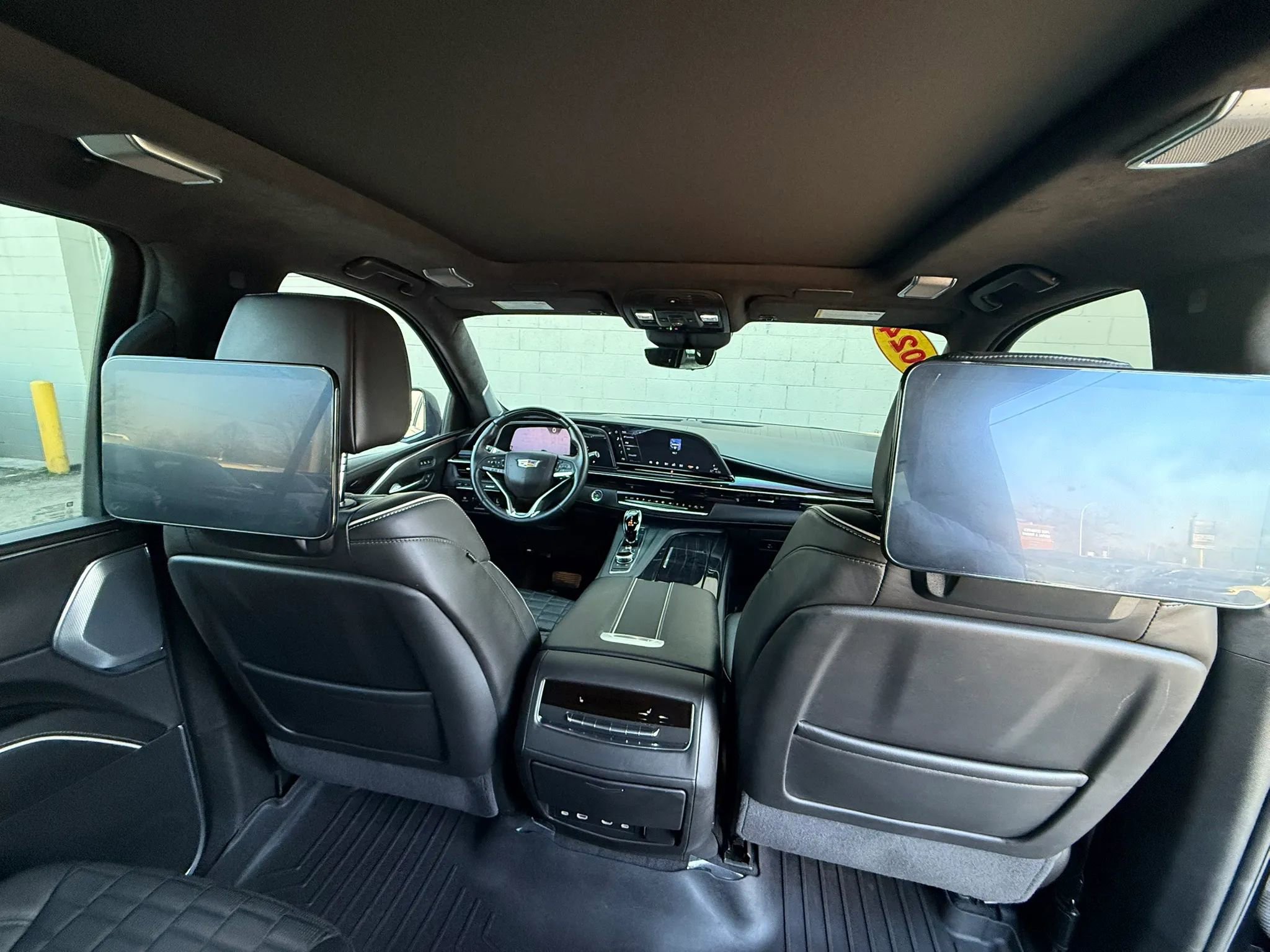 Used 2024 Cadillac Escalade ESV V image 55