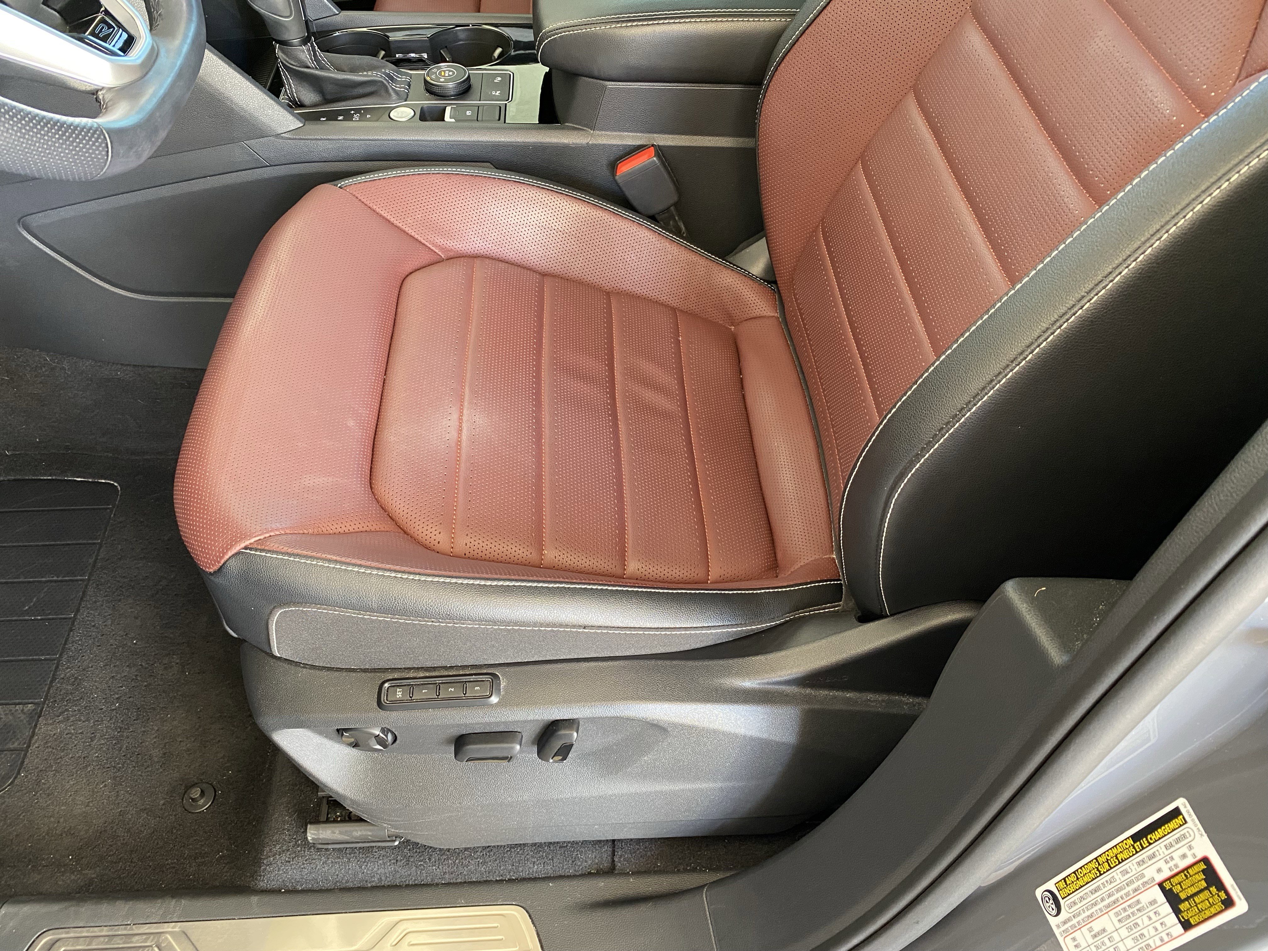 Used 2023 Volkswagen Atlas Cross Sport SEL Premium R-Line image 36