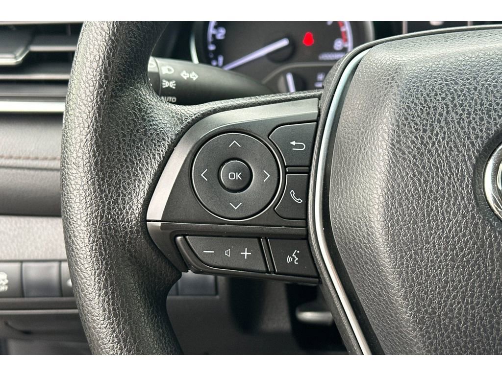 Used 2018 Toyota Camry LE w/ Convenience Package FWD image 25