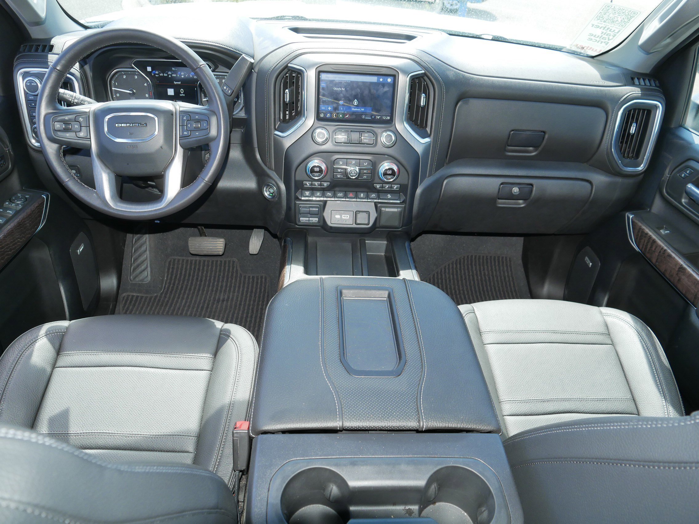 Used 2021 GMC Sierra 2500 Denali w/ Denali Ultimate Package AWD/4WD image 10