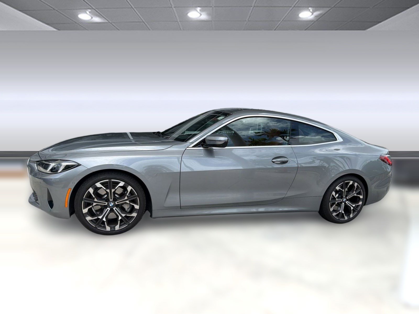 Used 2026 BMW 430i Coupe w/ Parking Assistance Package RWD image 2