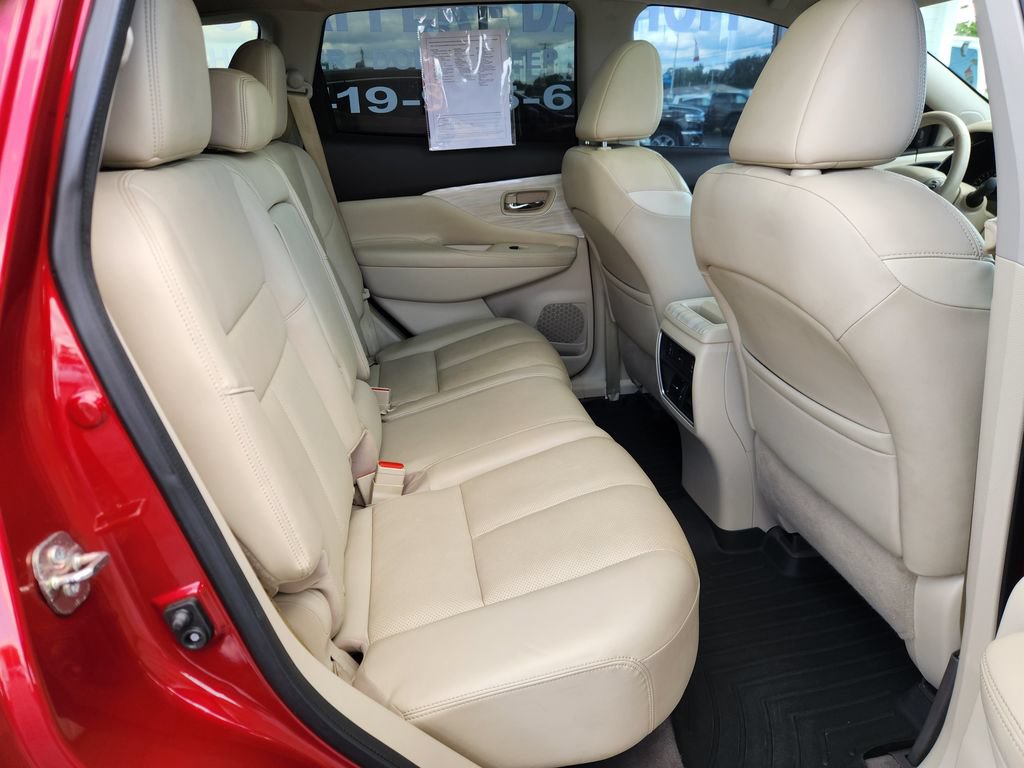 Used 2017 Nissan Murano Platinum w/ Platinum Technology Package FWD image 12