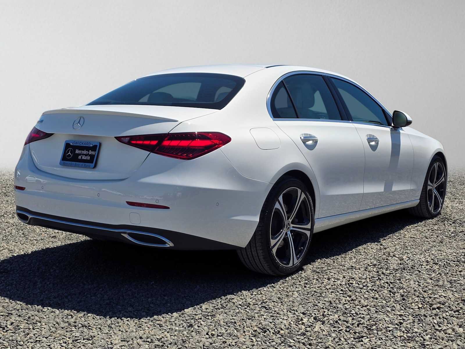 Used 2024 Mercedes-Benz C 300 Sedan image 3