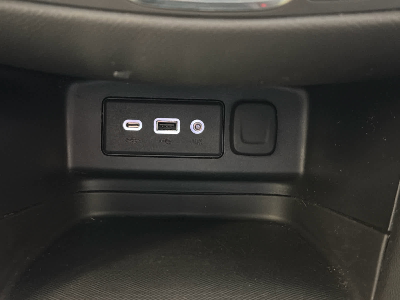 Used 2024 Chevrolet Equinox LT w/ LPO, Floor Liner Package FWD image 48