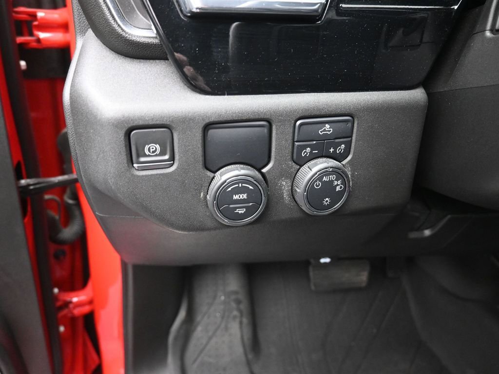 Used 2024 Chevrolet Silverado 1500 LT image 13