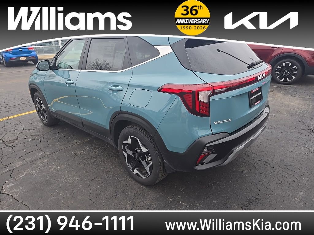 Used 2025 Kia Seltos EX w/ EX Sunroof Package image 3
