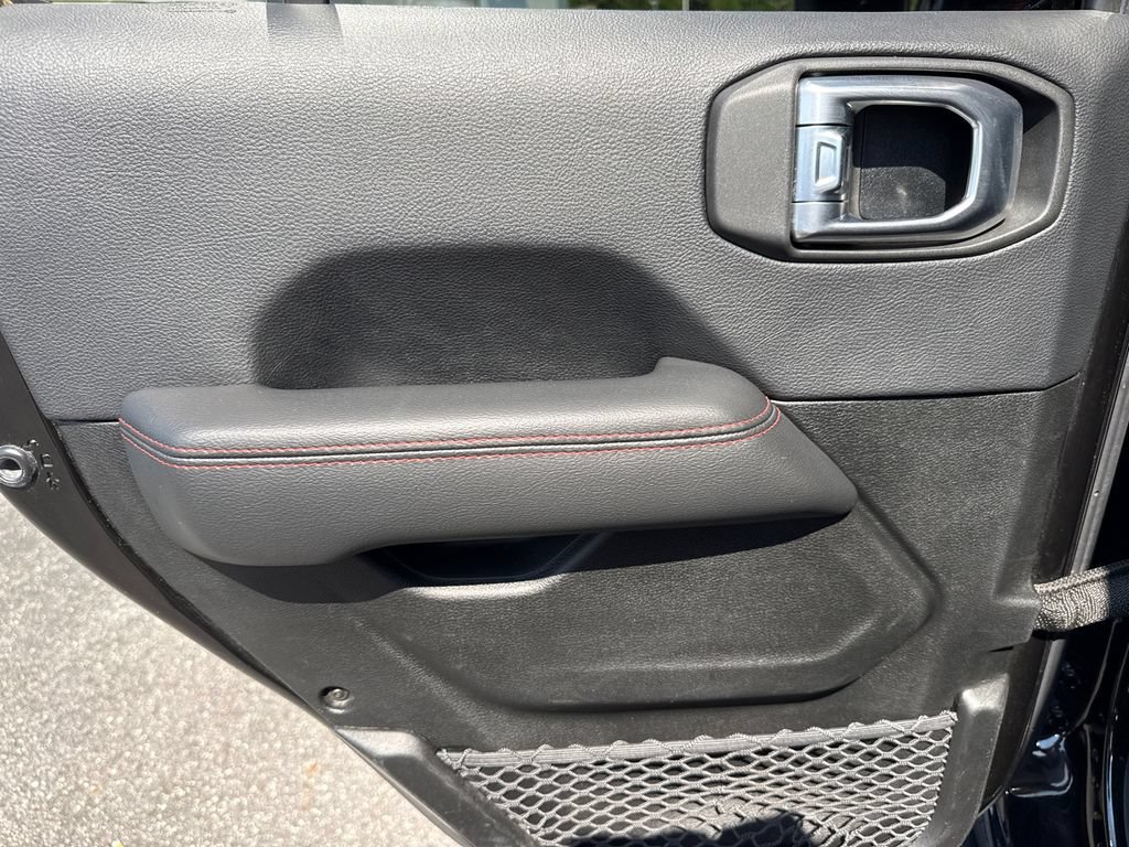Used 2019 Jeep Wrangler Unlimited Rubicon AWD/4WD image 22