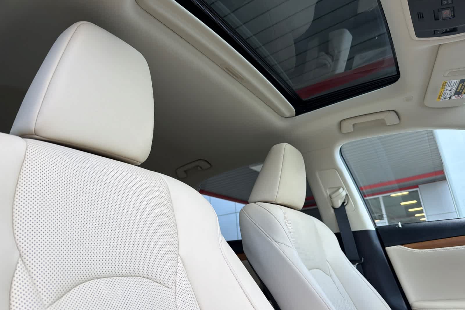 Certified 2022 Lexus RX 350 FWD w/ Premium Package image 18