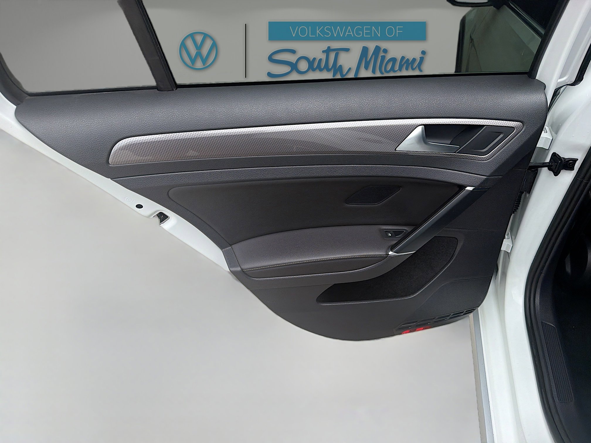 Used 2019 Volkswagen Golf Alltrack SE image 25