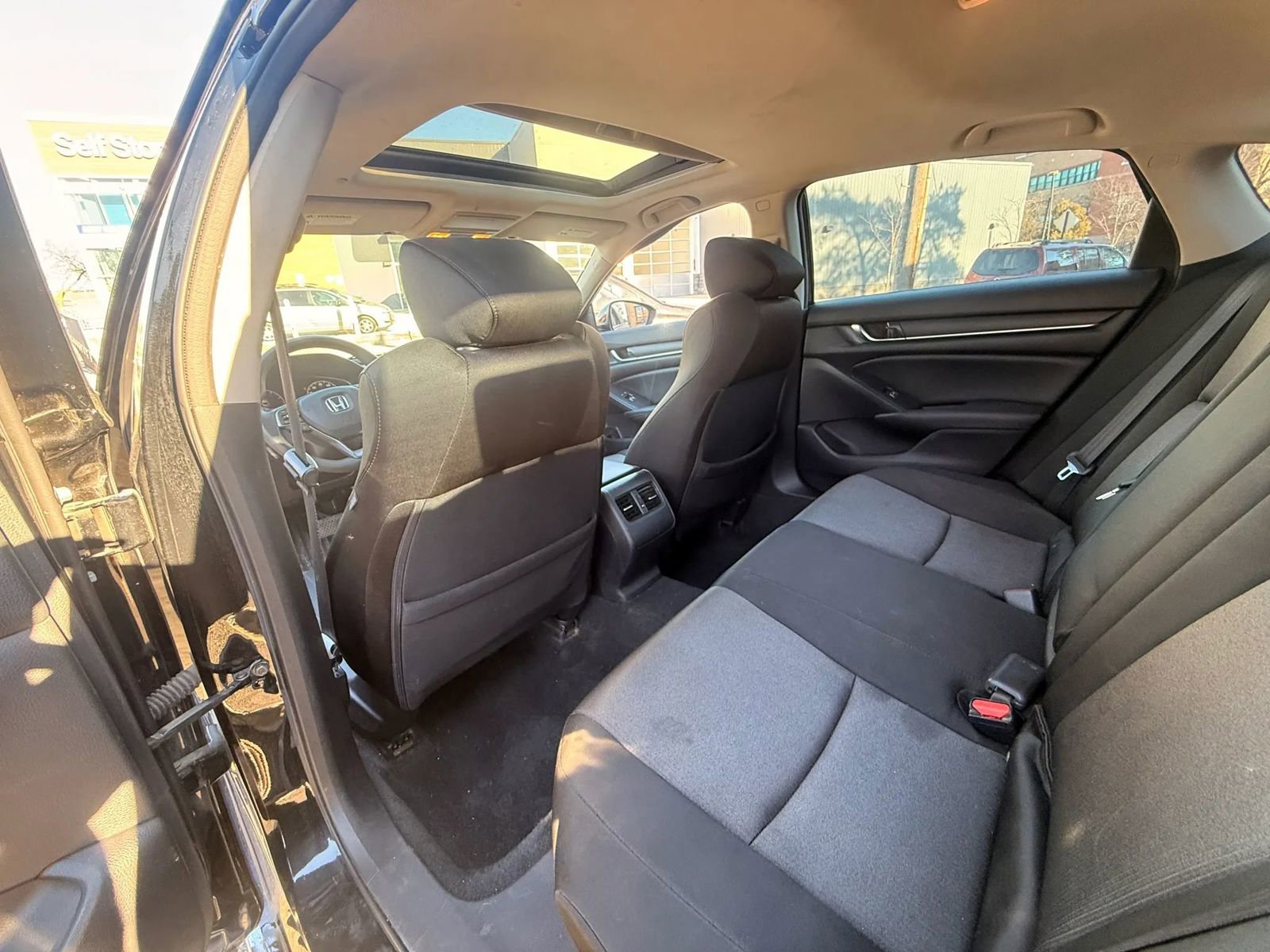 Used 2020 Honda Accord EX image 28