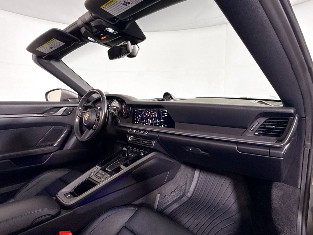 Certified 2023 Porsche 911 Carrera RWD image 17