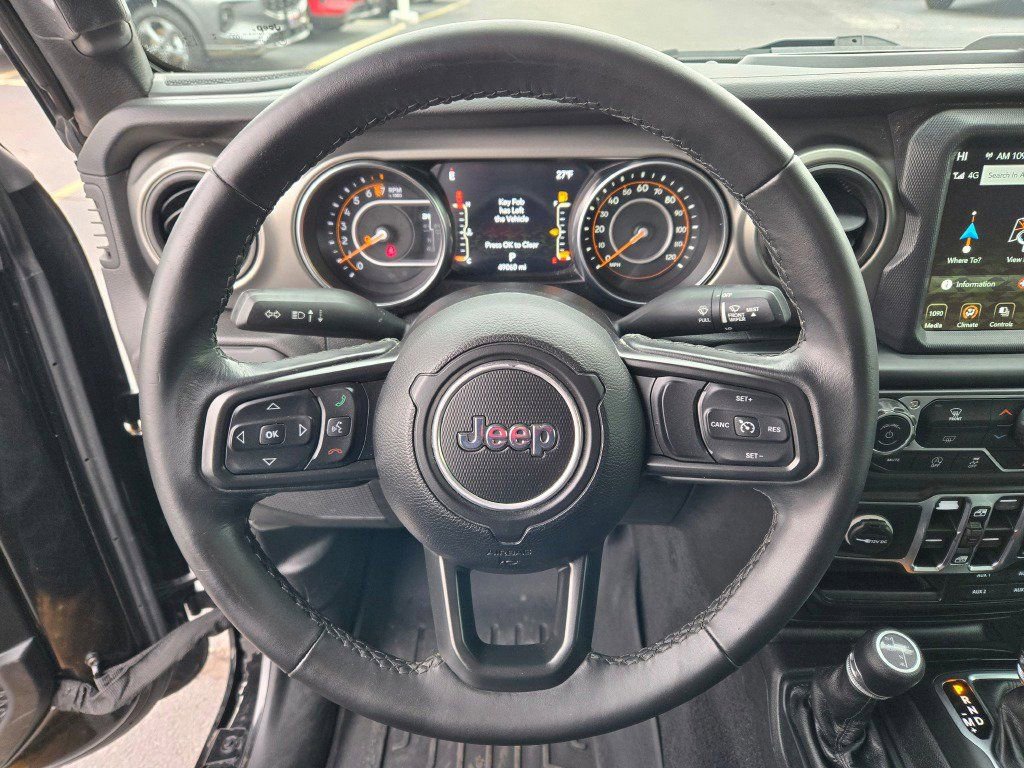 Used 2021 Jeep Gladiator Willys AWD/4WD image 30