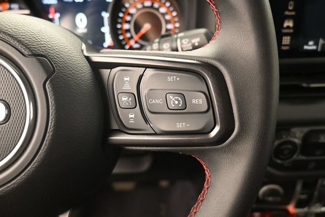 Used 2025 Jeep Wrangler Unlimited Rubicon AWD/4WD image 19