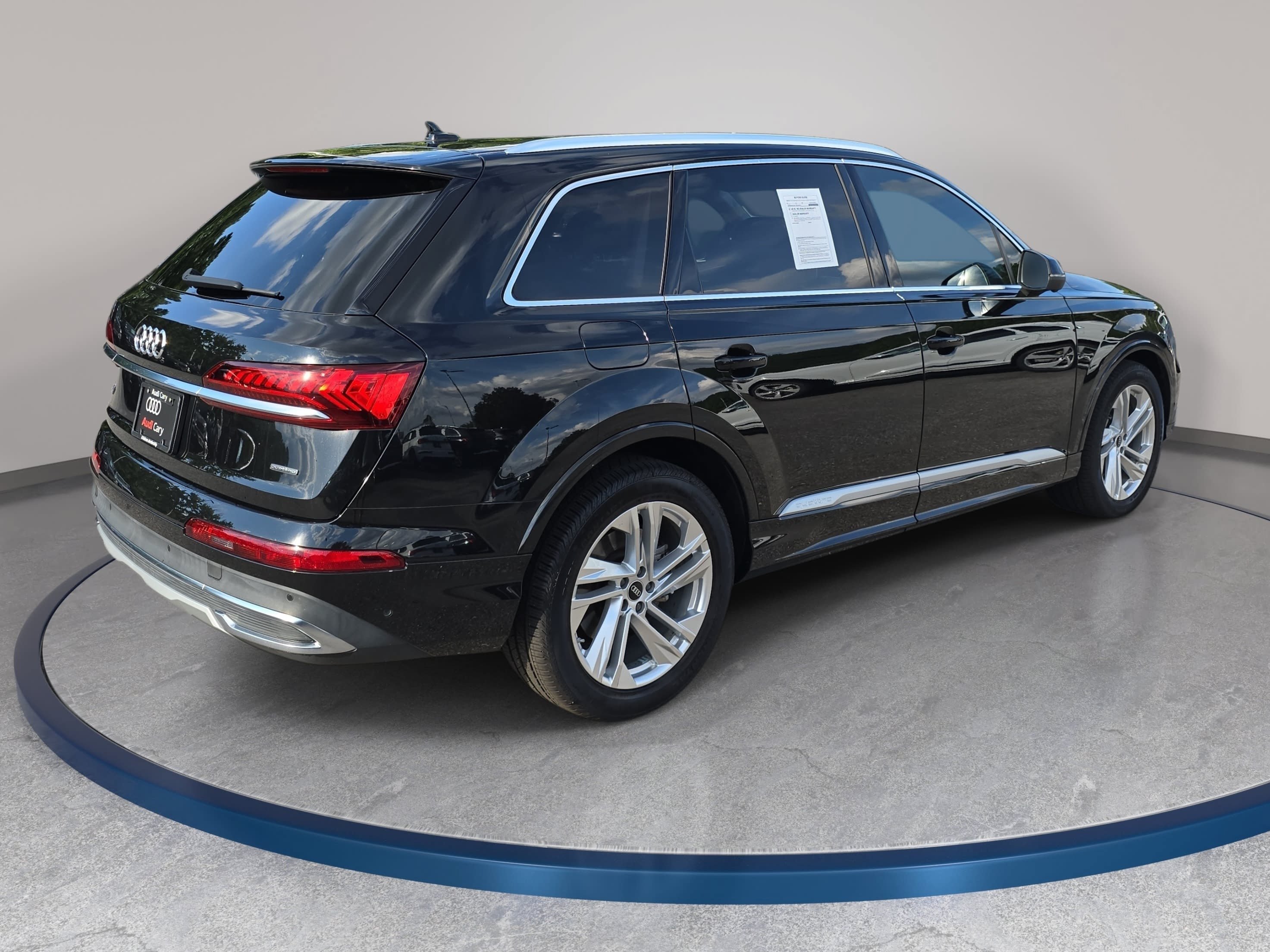 Used 2023 Audi Q7 3.0T Prestige AWD/4WD image 5
