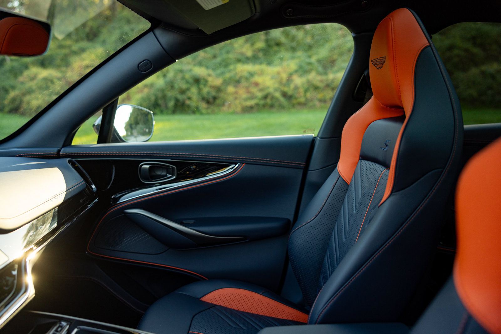 New 2026 Aston Martin DBX S AWD/4WD image 35