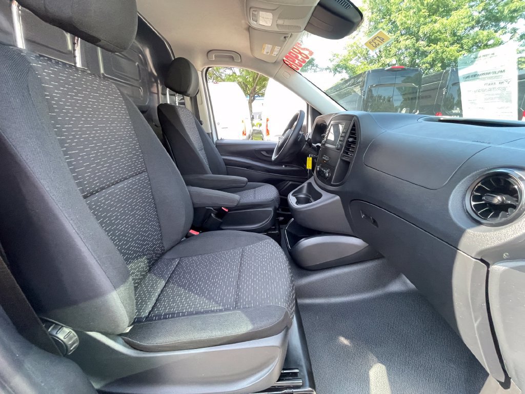 Used 2023 Mercedes-Benz Metris image 19
