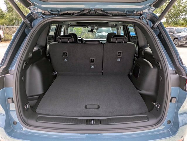 New 2026 Jeep Grand Cherokee Limited w/ Limited Altitude Package RWD image 12