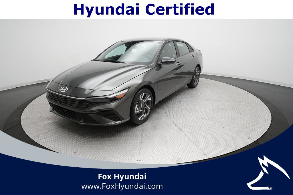 Used 2025 Hyundai Elantra Sport image 1