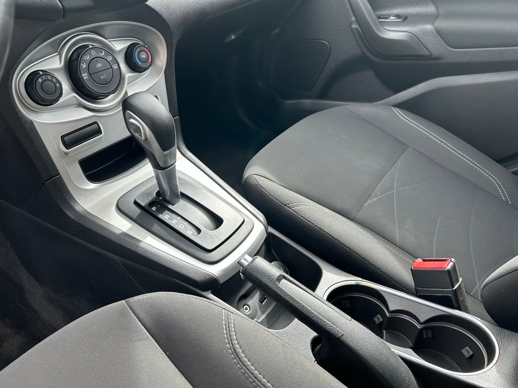Used 2016 Ford Fiesta SE FWD image 21