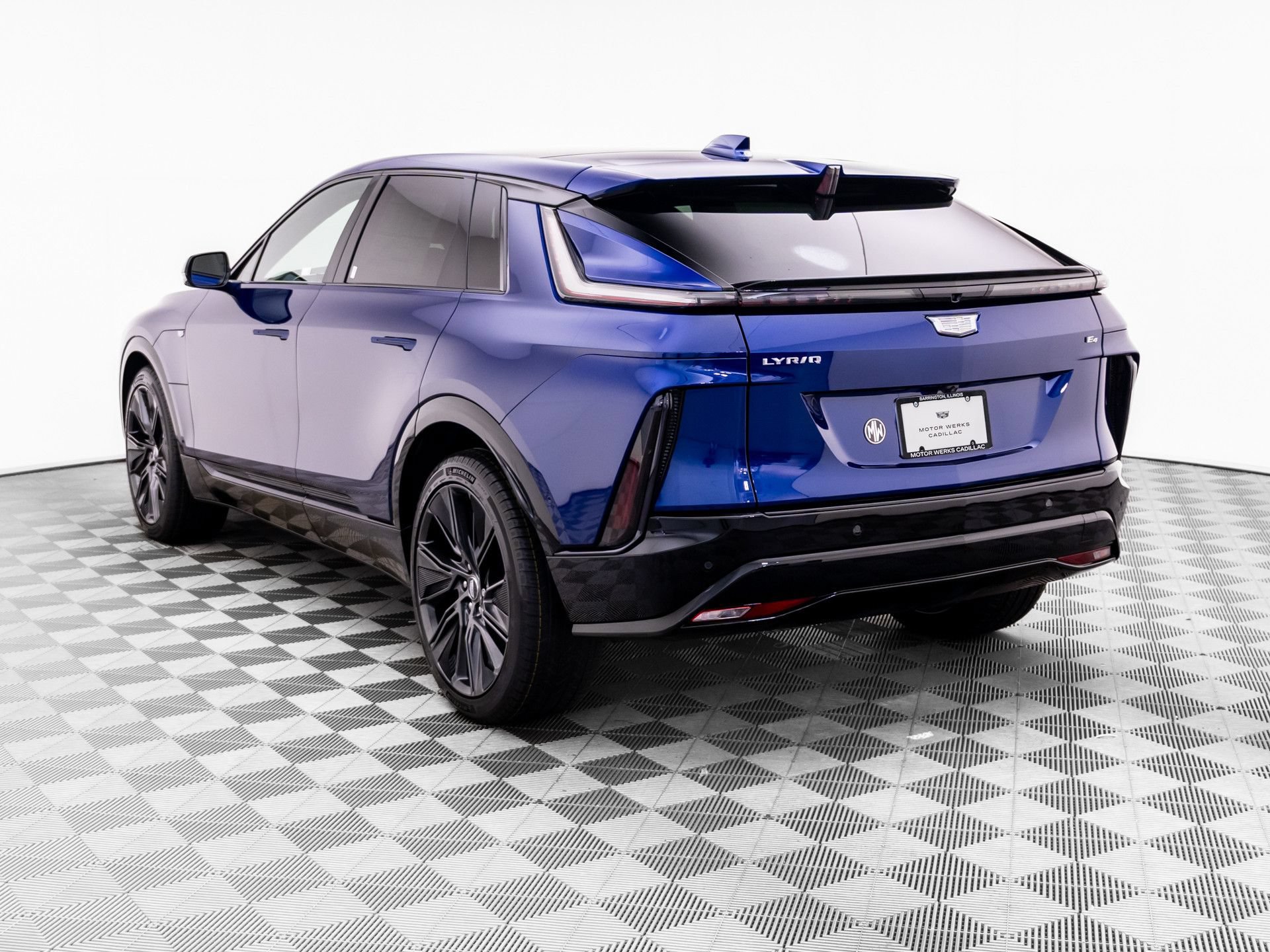 New 2027 Cadillac Lyriq Signature Sport AWD/4WD image 3