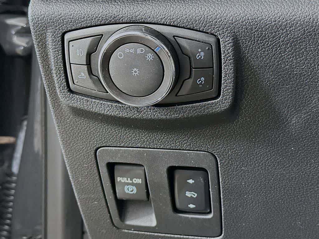 Used 2016 Ford F150 XLT w/ Equipment Group 302A Luxury RWD image 27