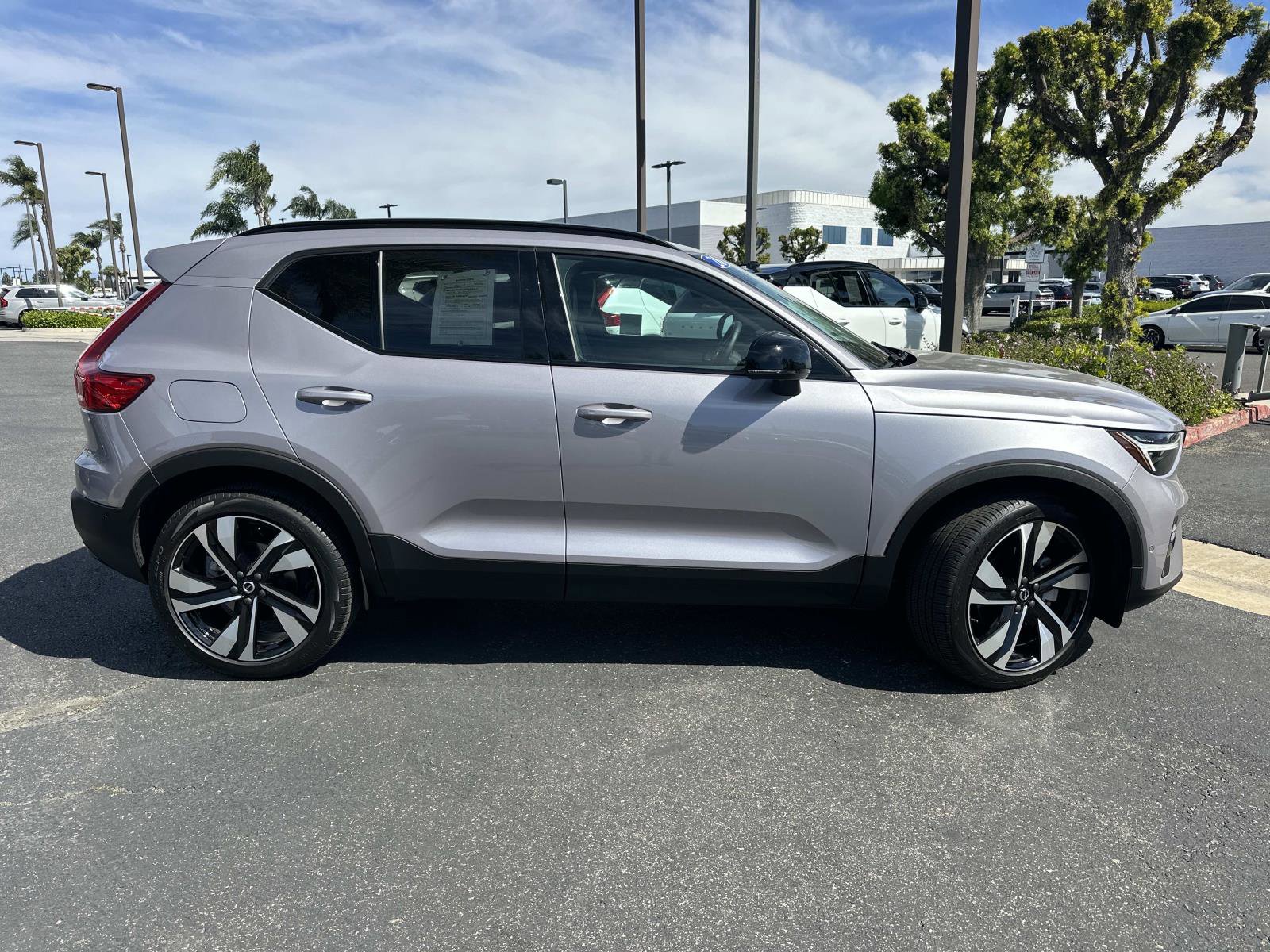 Certified 2026 Volvo XC40 B5 Ultra w/ Climate Package AWD/4WD image 3