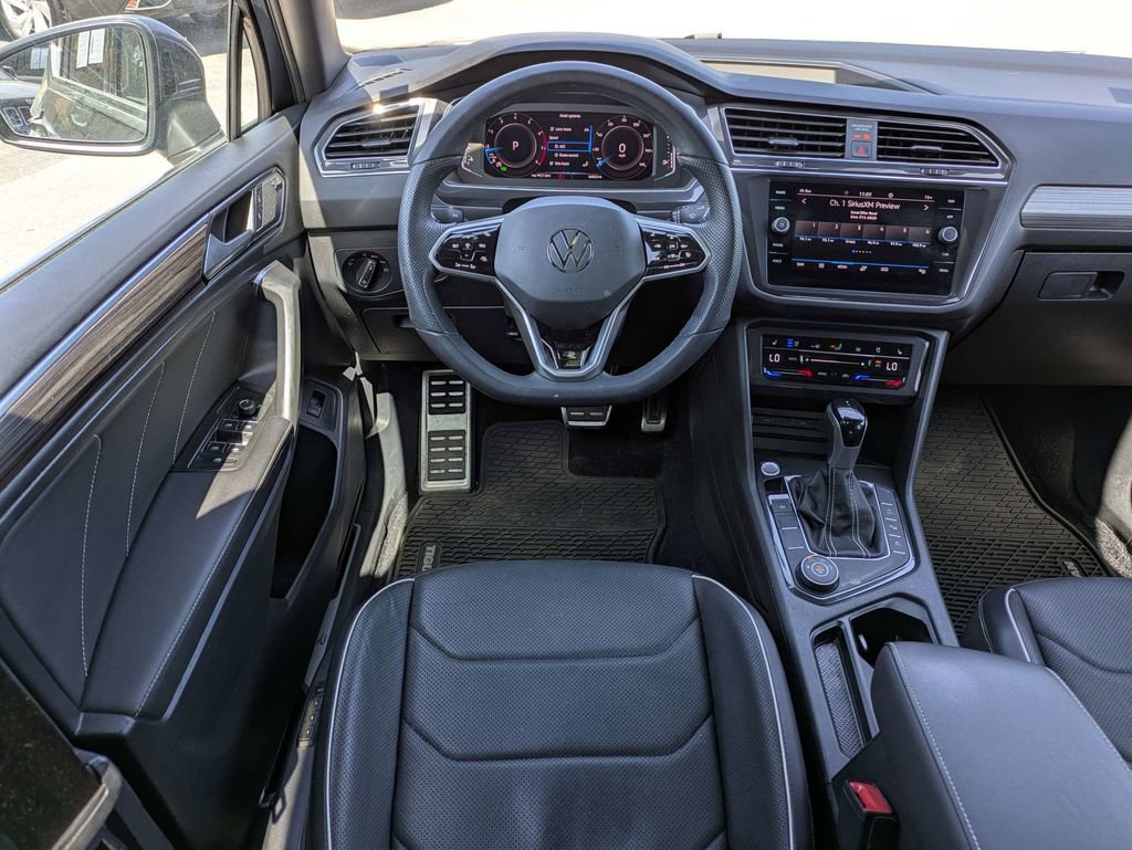 Used 2022 Volkswagen Tiguan SEL R-Line AWD/4WD image 19