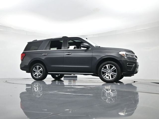 Used 2023 Ford Expedition Limited image 32