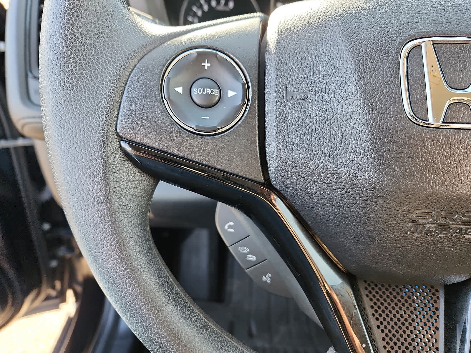 Certified 2019 Honda HR-V LX image 22