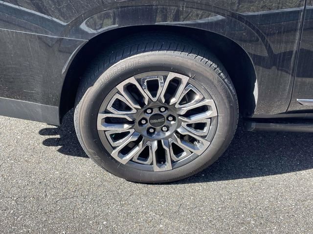 Used 2023 GMC Yukon XL Denali Ultimate image 9