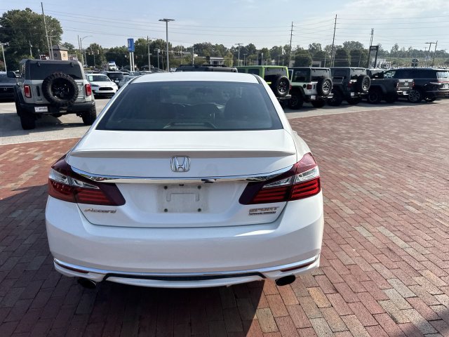 Used 2017 Honda Accord Sport Special Edition image 13