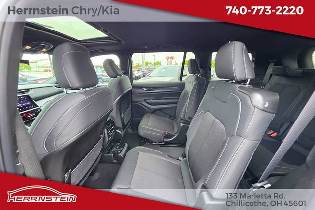 New 2026 Jeep Grand Cherokee L Laredo AWD/4WD image 25