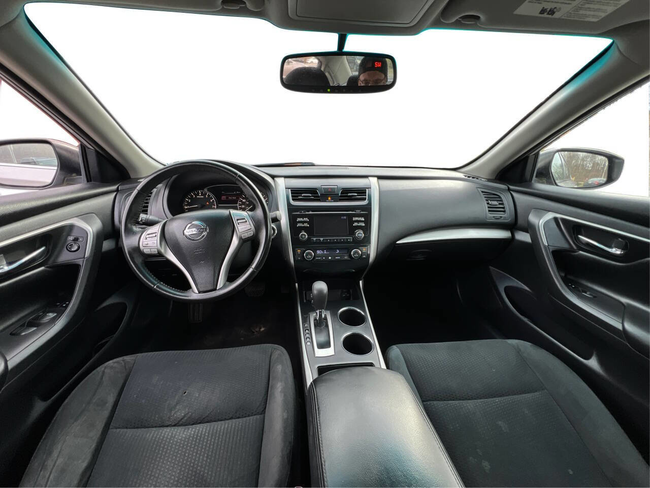 Used 2015 Nissan Altima 2.5 SV w/ Convenience Package image 21