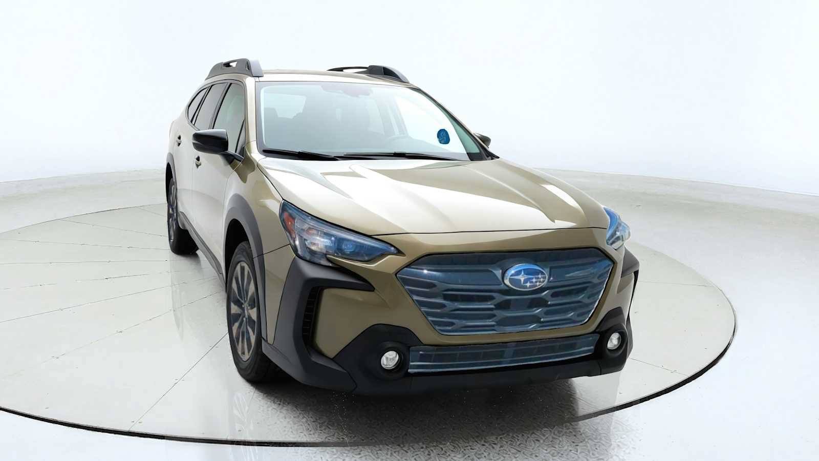 Certified 2025 Subaru Outback Onyx Edition AWD/4WD image 2